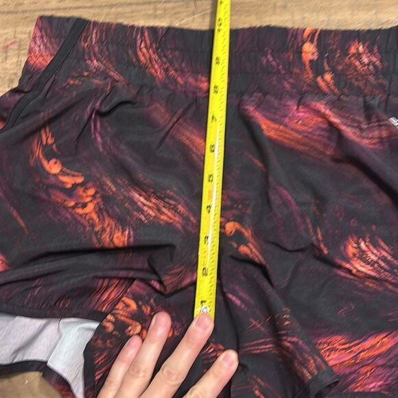 NWOT  Xersion running shorts size small - Picture 8 of 9